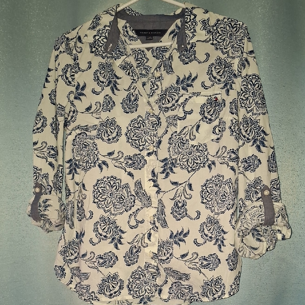 Tommy Hilfiger Women's White and‎ Blue Floral Button Down Shirt